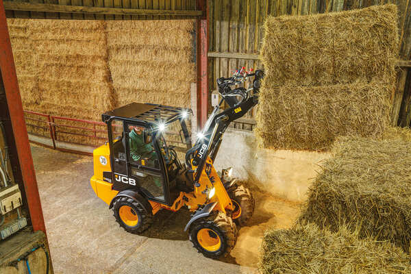 CHARGEUSE SUR PNEUMATIQUES JCB 403 AGRI